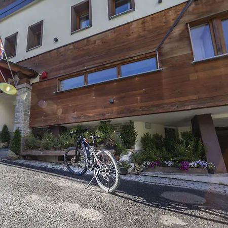 Petit Palais Breuil-Cervinia