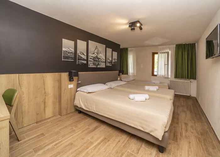 Petit Palais Hotel 3*